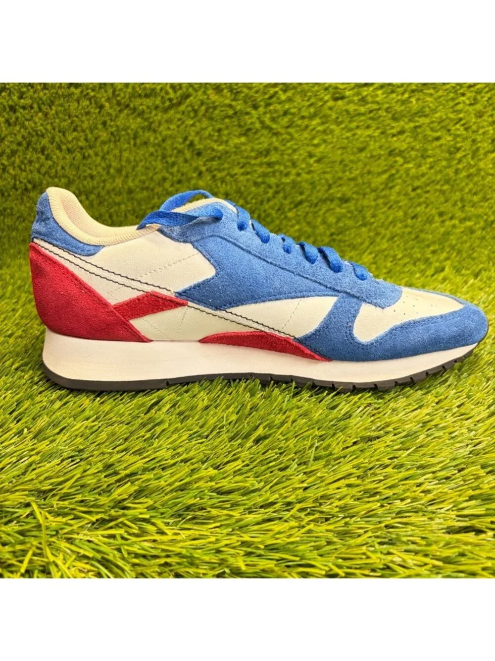 Reebok Classic Leather Mens Size 8.5 Blue White Athletic Leather Shoes Sneakers